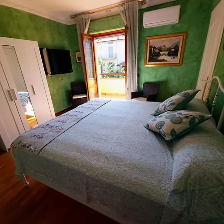 Pensión Le Ginestre Collestrada