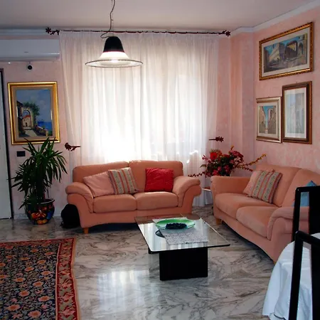 Pensión Le Ginestre Collestrada